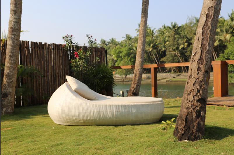 Resort Teso Waterfront Siolim